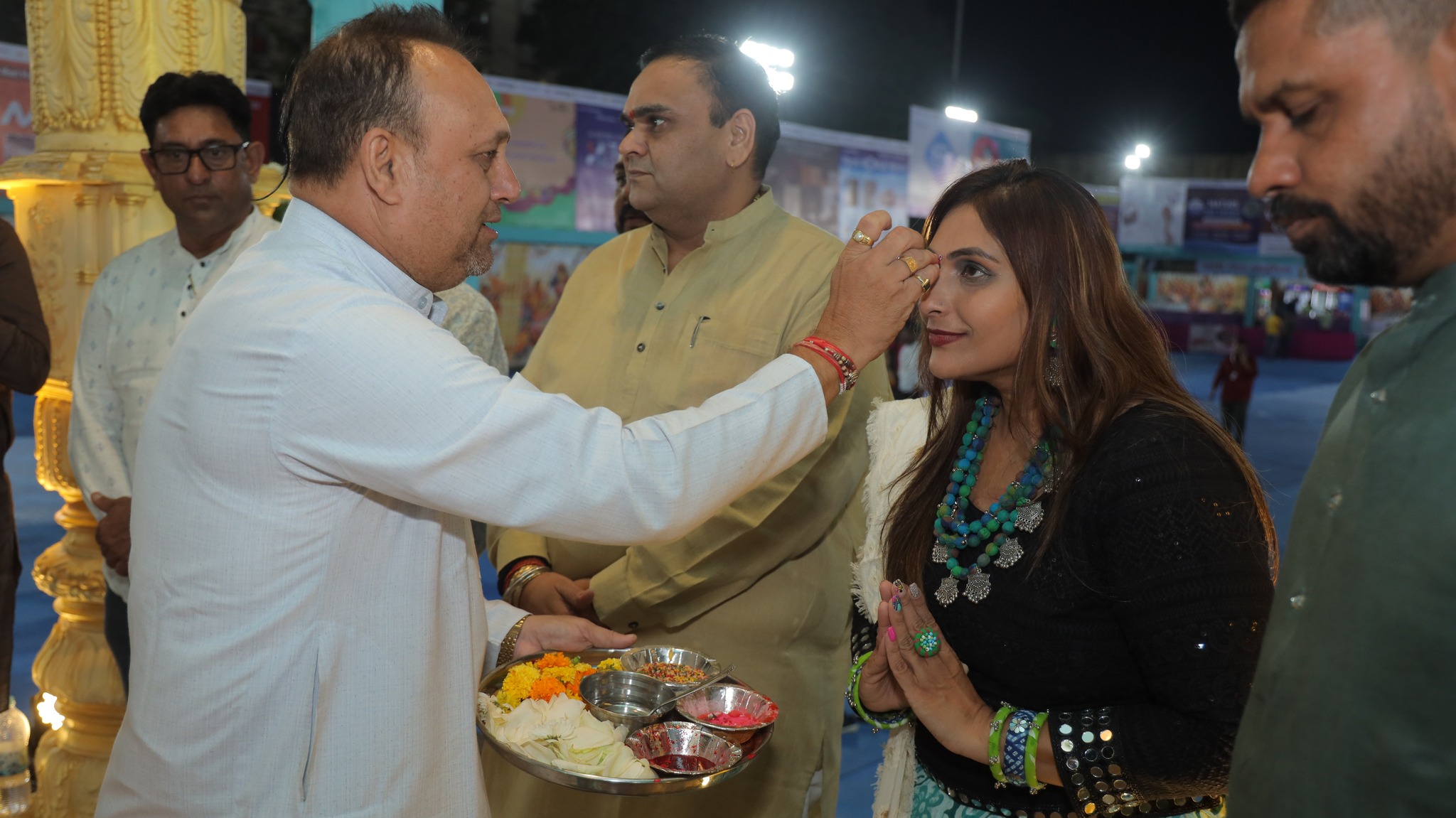 તા.૦૭-૧૦-૨૦૨૪ ના રોજ બારડોલીના લોટસ ગ્રુપ ખાતે નવરાત્રી ઉત્સવ ૨૦૨૪ નો ૫ મો દિવસ ઉજવાયો.